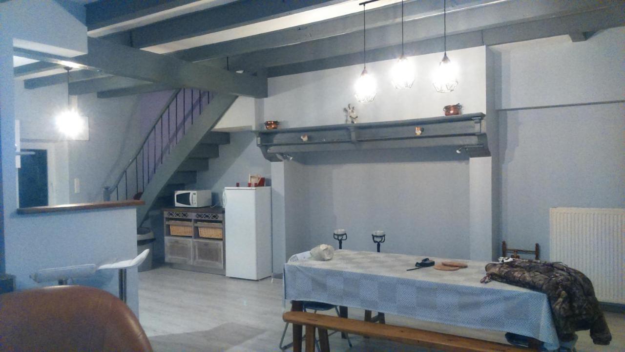 Maison A La Campagne Au Coeur Du Cantal Dept 15 Marmanhac Екстер'єр фото